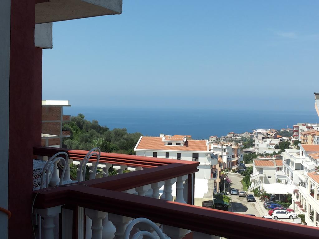 Alvanita Apartments 울친 외부 사진