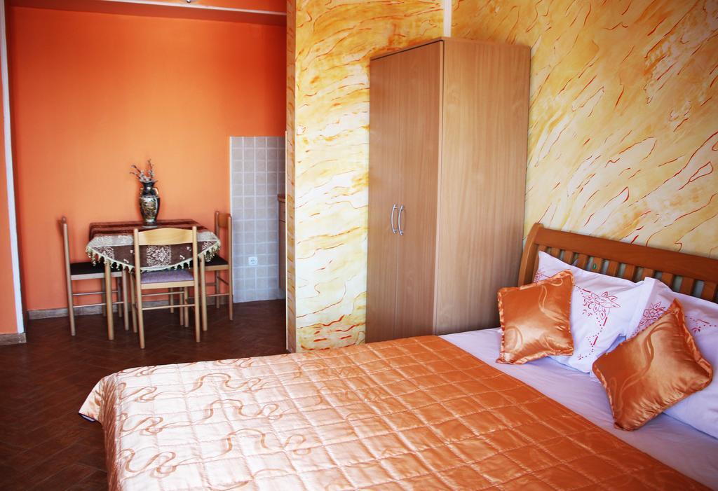 Alvanita Apartments 울친 외부 사진
