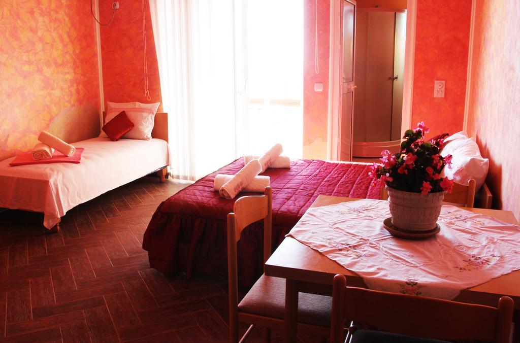 Alvanita Apartments 울친 외부 사진