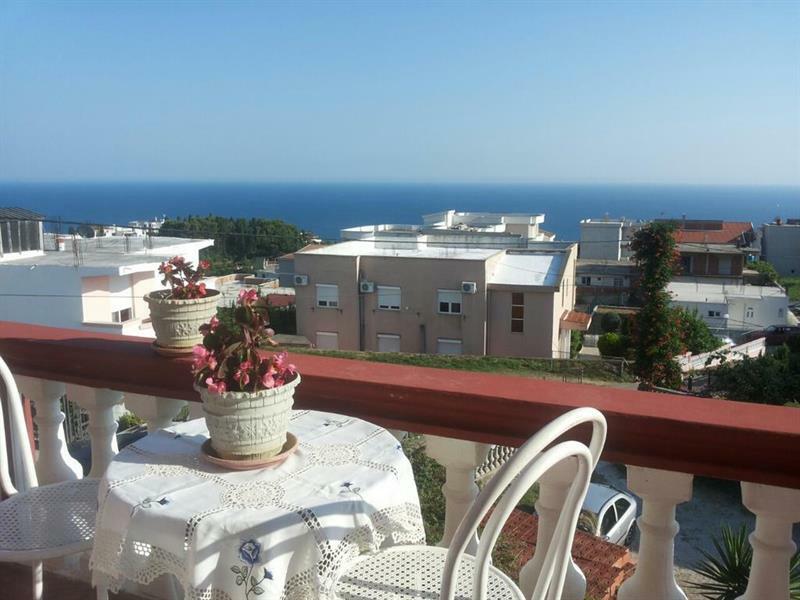 Alvanita Apartments 울친 외부 사진